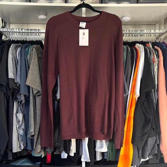 Nike Men's Maroon Crewneck Sweater - Picture 1 of 4